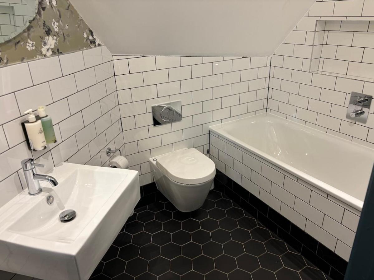 Hotel The Red Lion 3*